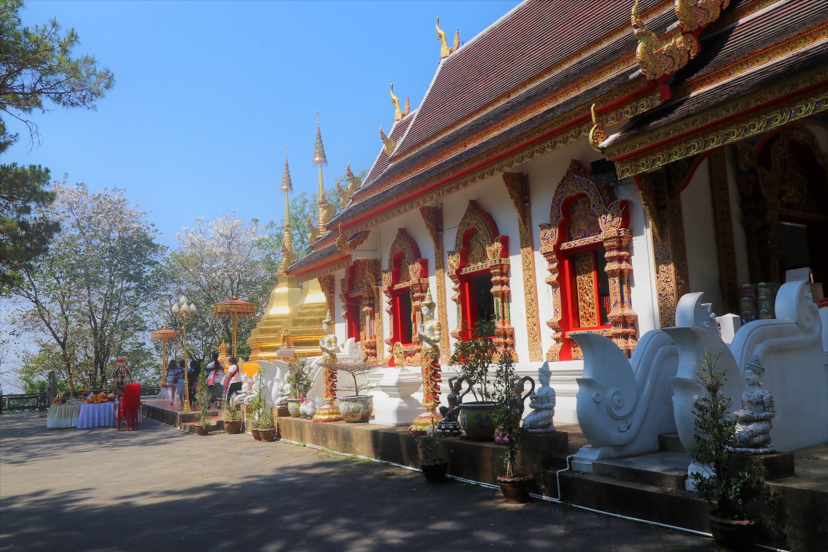 วัดพระธาตุดอยจอมทอง