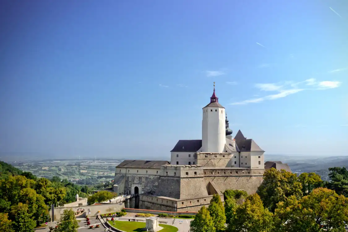 Hotels near Forchtenstein Castle