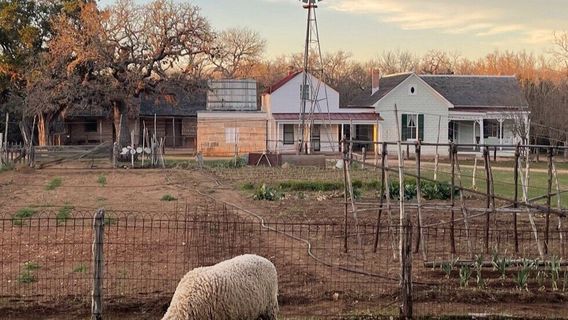 Sauer-Beckmann Living History Farm