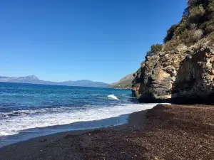 Spiaggia Nera -  Cala Jannita