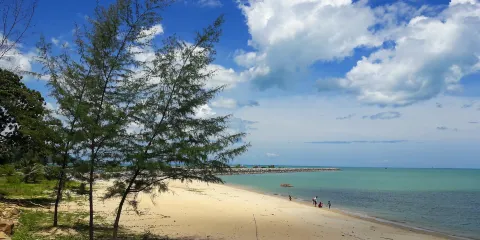 Hin Ngam Beach