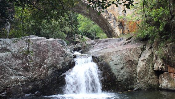 Little Crystal Creek