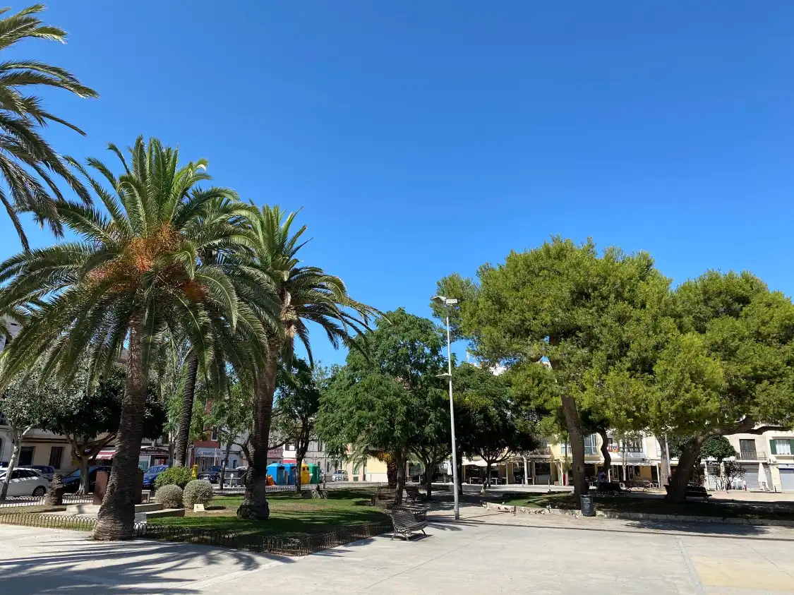 Hotels near Placa D' Esplanada