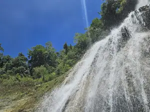 Can-umantad Falls Parking Area