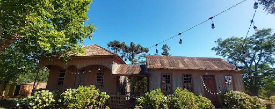 Centro Turístico Crestani