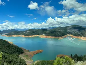 Lake Shasta Caverns