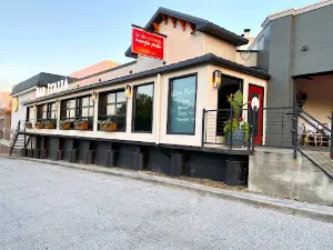 Bar Italia Beachwood