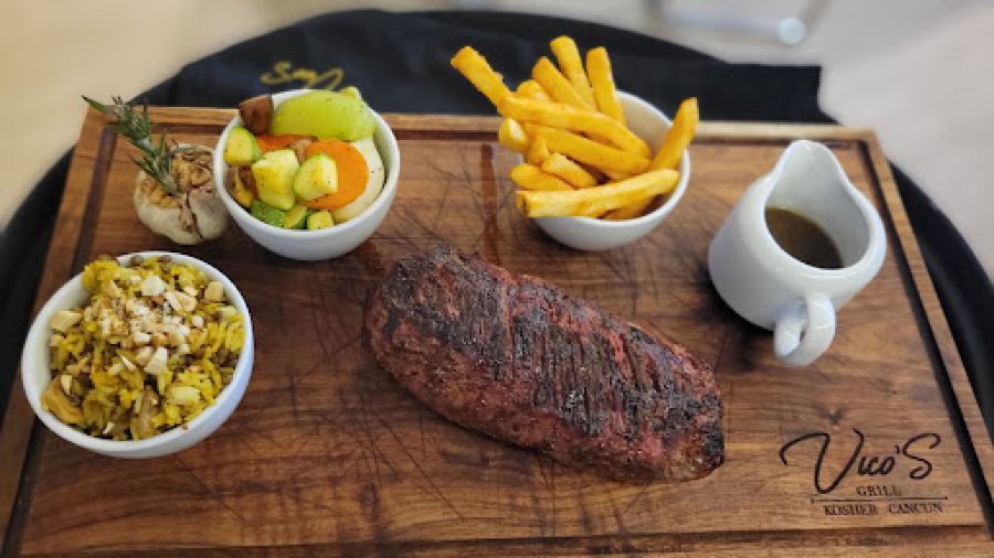 Vico’s Grill Kosher Cancún
