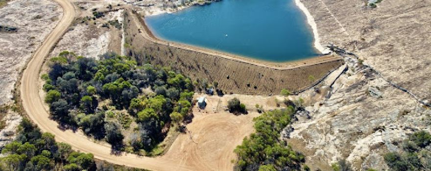 Mount Roe Dam