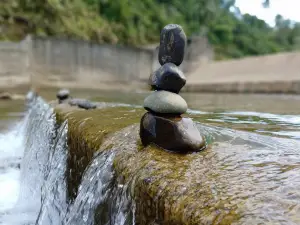 A-et Dam