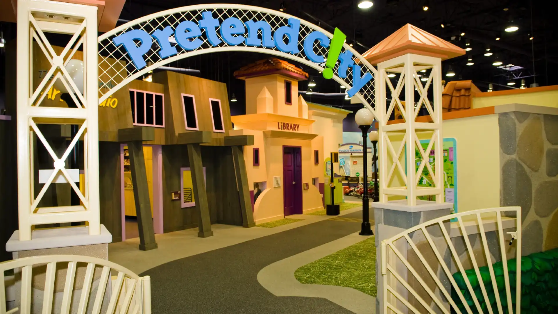 Hotels in de buurt van Pretend City Children's Museum
