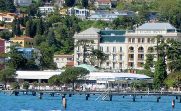 Portorož Beach Central