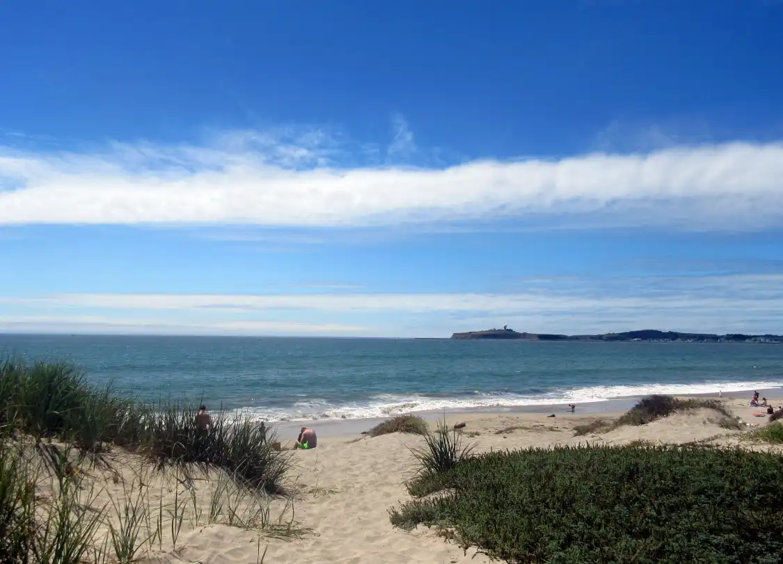 Отели рядом с достопримечательностью «Roosevelt Beach»