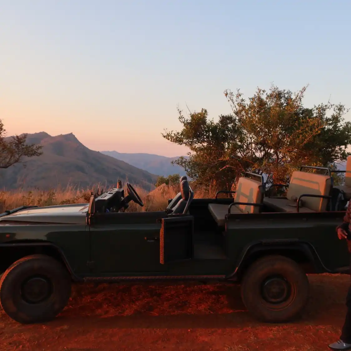 Hotels near Nyonyane Mountain