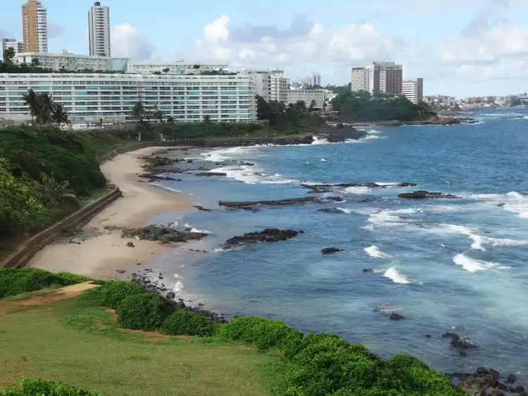 Hotels near Colina de Cristo