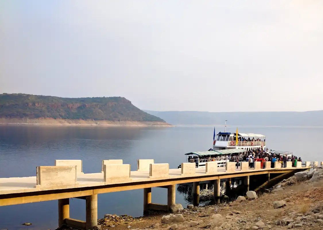 Hotels near Nagarjunakonda