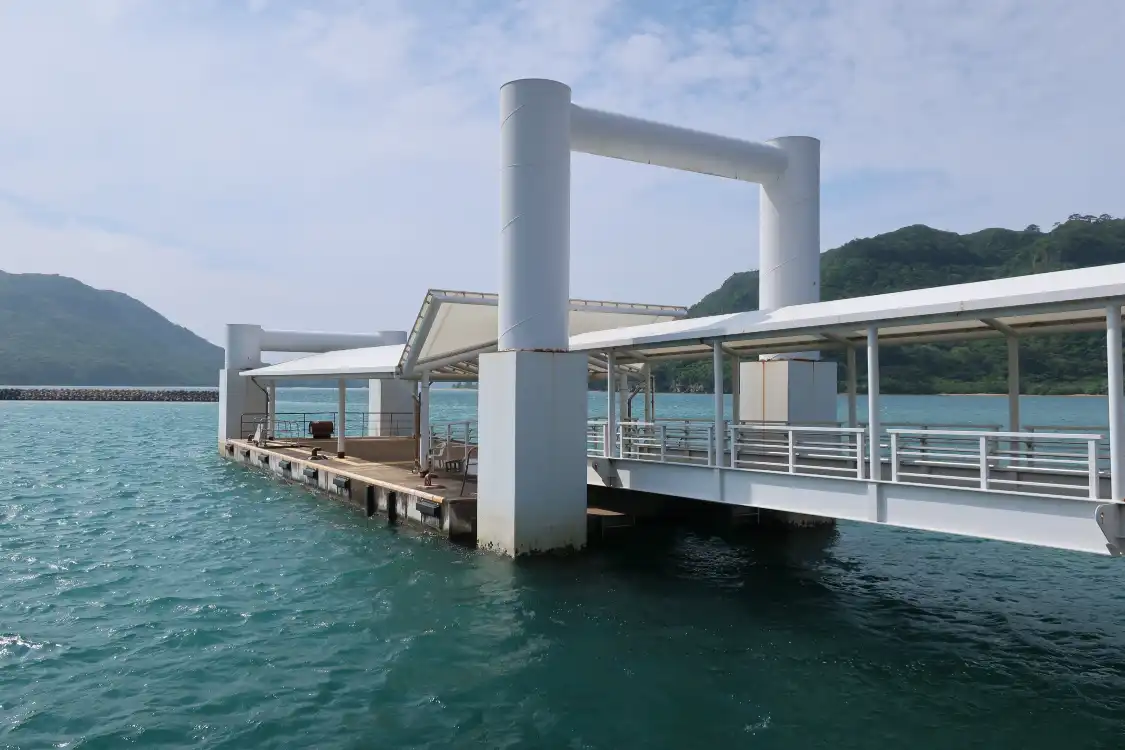 Hotels near Shirahama Port