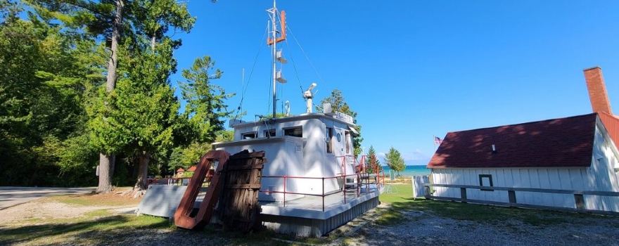 40 Mile Point Lighthouse Park