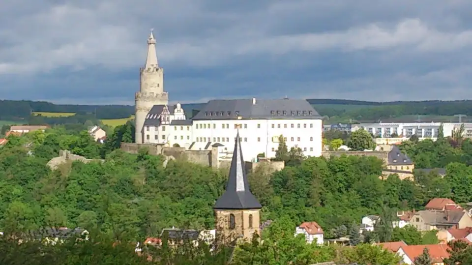 5_Easter Castle