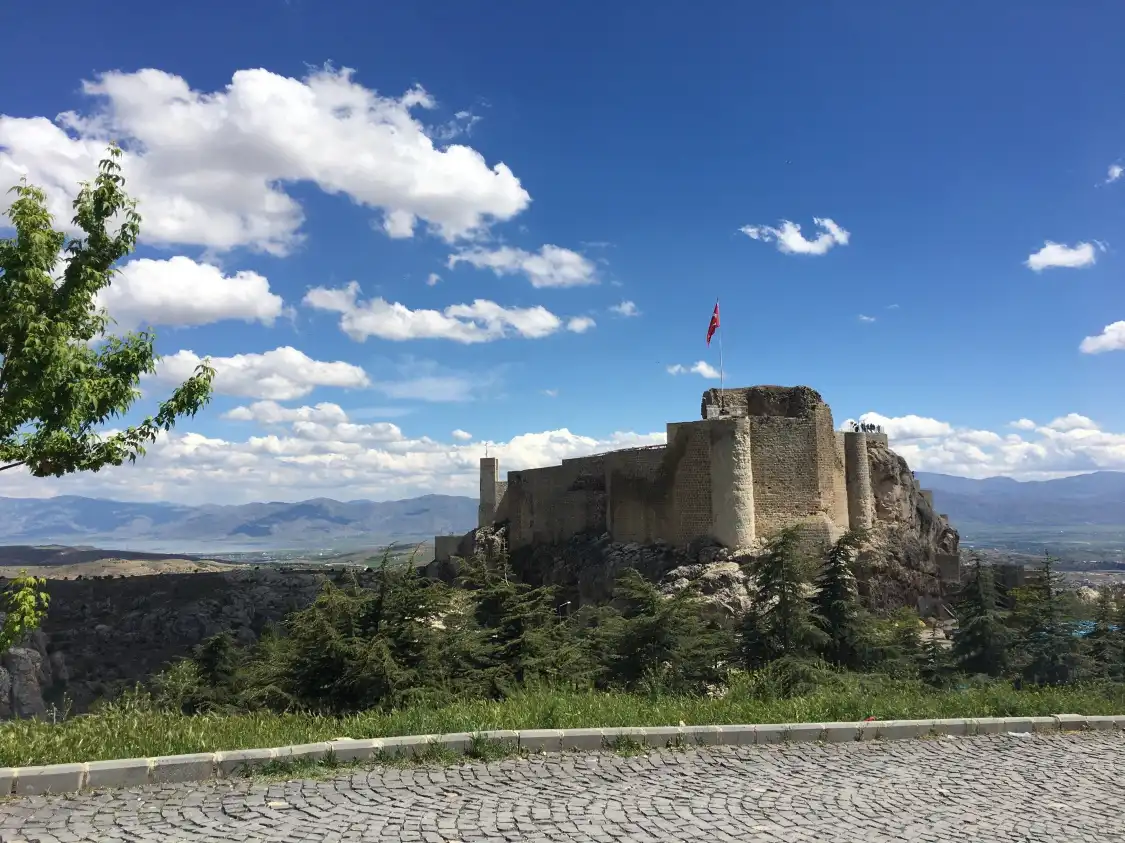 Hotels near Harput Kalesi