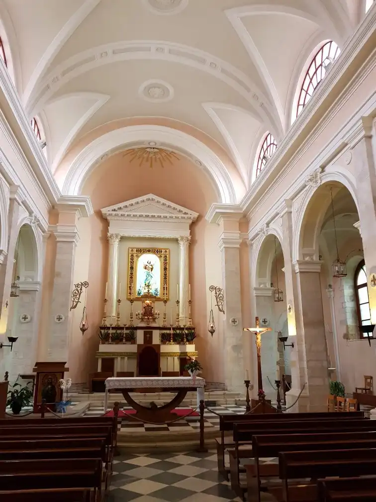 Hotel in zona Cattedrale dell'Assunta e Frati Francescani ( convento)