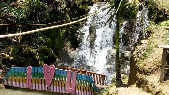 Gunung Rambutan Waterfall