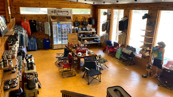 Andy's on River Road