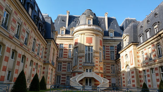 l'Hôtel de Ville Garden