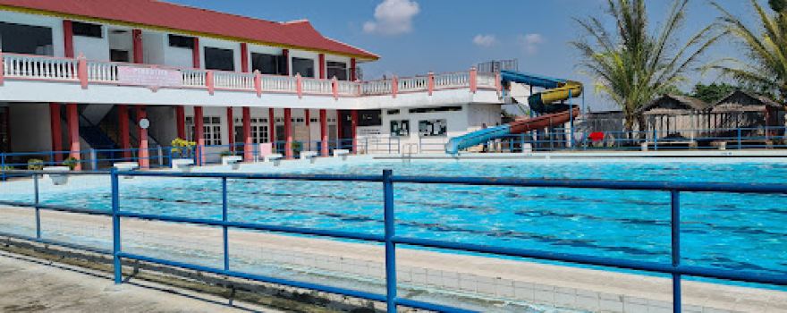 Kolam Renang Tirta Raerim Mencirim