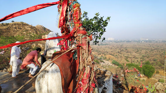 Samadhi Baba Mohan Ram Ki