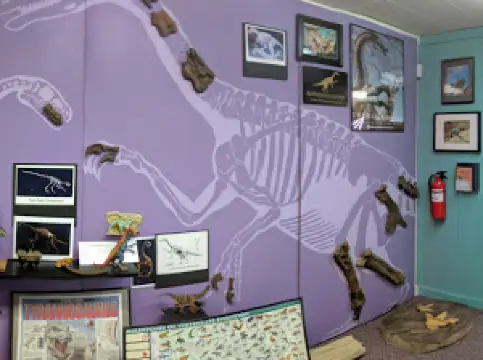 White Mountain Dinosaur Exploration Center