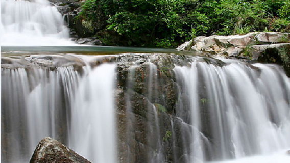 Lengshui Waterfall