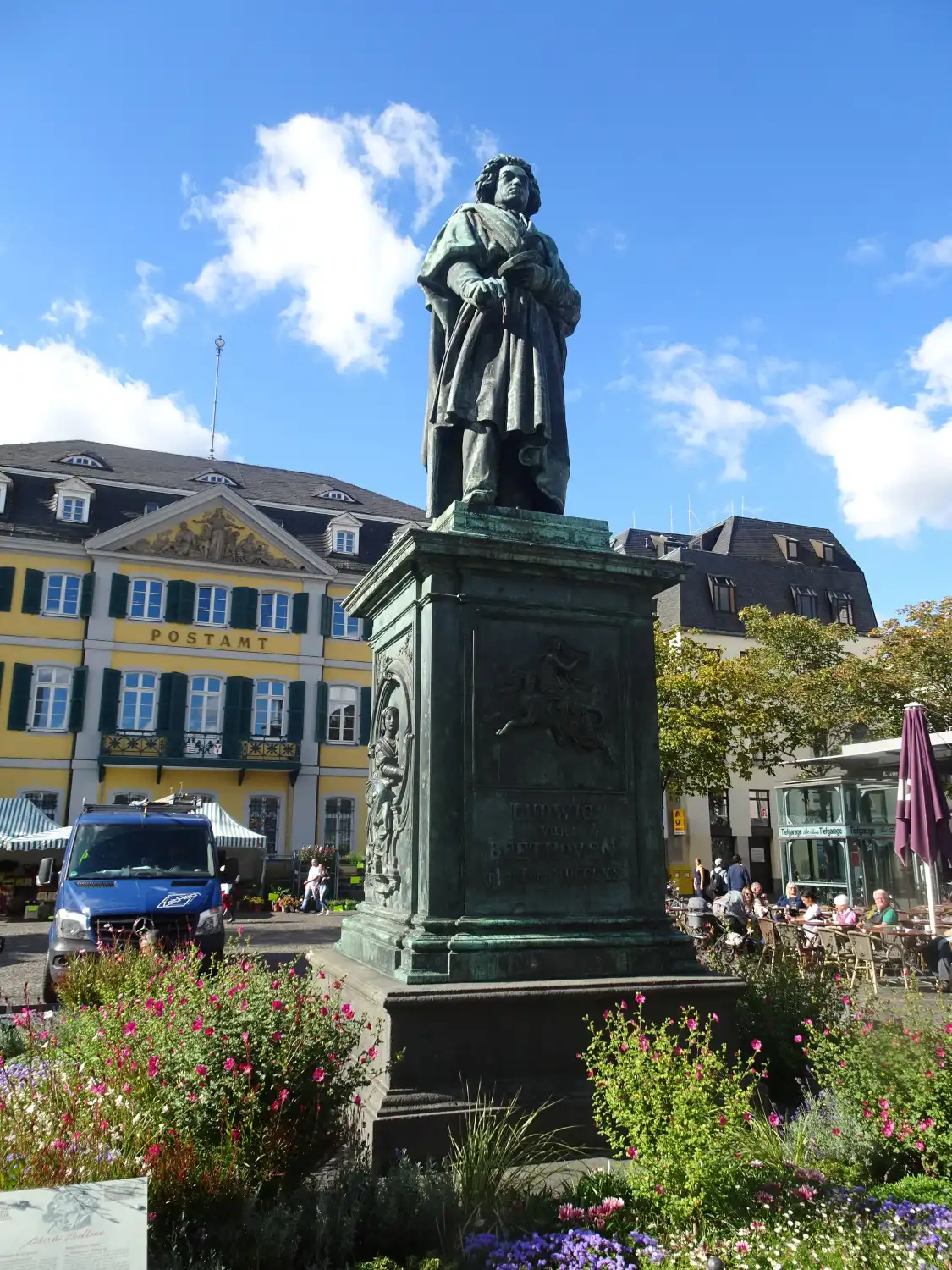 Hotels near Beethoven-Denkmal