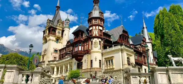 Hotel berhampiran Istana Peleș