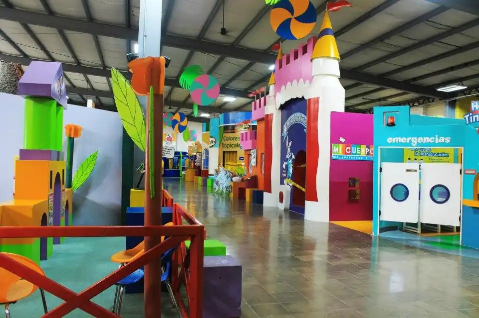 Hotels near Tin Marin Children's Museum
