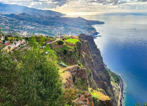 卡馬拉-德洛布什