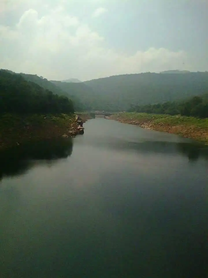 Hotels near Papa Vinasanam Dam