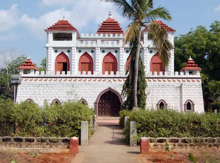Hotels near Our Lady of Snows Basilica