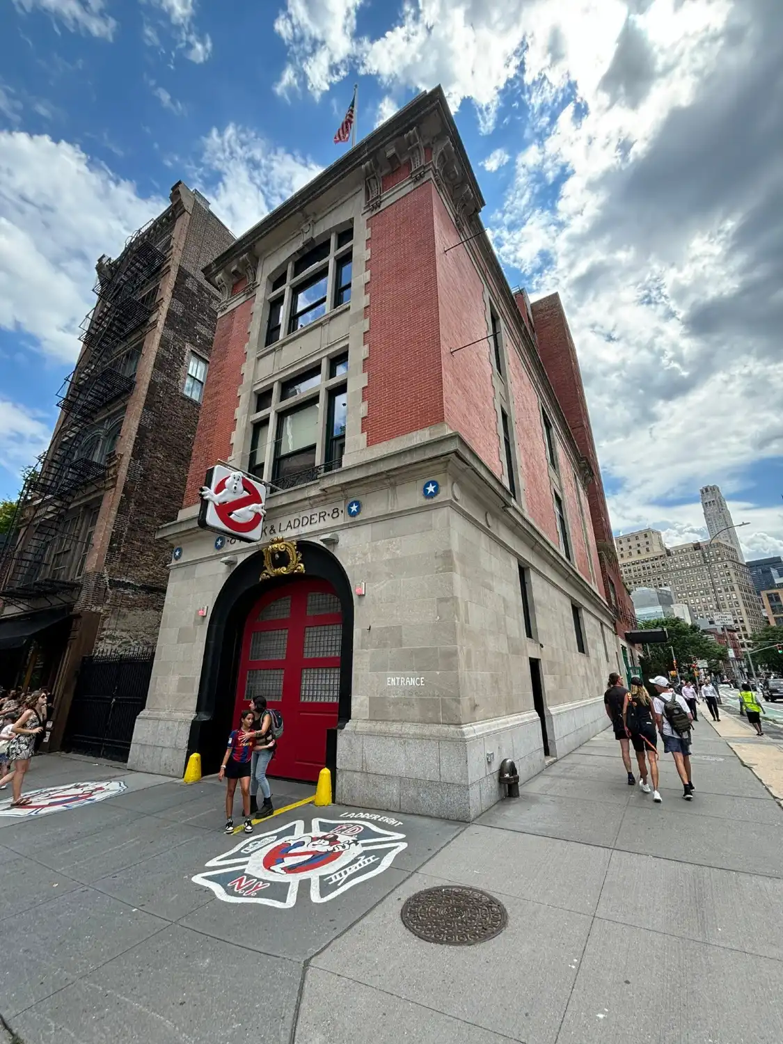 Hotels near Ghostbusters Headquarters
