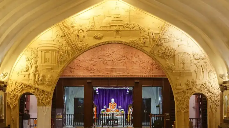 Hotels near Shri Ramakrishna Ashram
