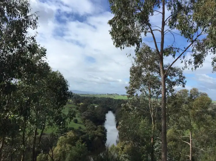 Hotels near Warrandyte State Park