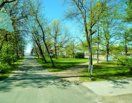 派爾努 自由行套票