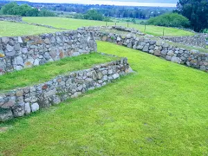 Zona Arqueológica de Tres Cerritos