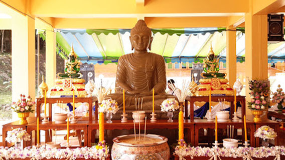 Wat Khao Soi Dao Nuea