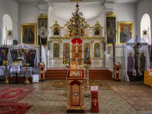 Troitskaya Tserkov'