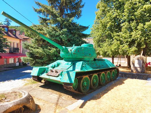 Tank T-34 Monument