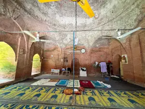 Bibichini Shahi Mosque