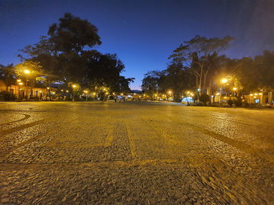 Central Plaza Leon Alvarado
