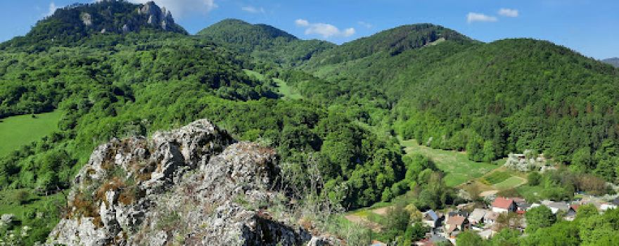 Červenokamenské cliff