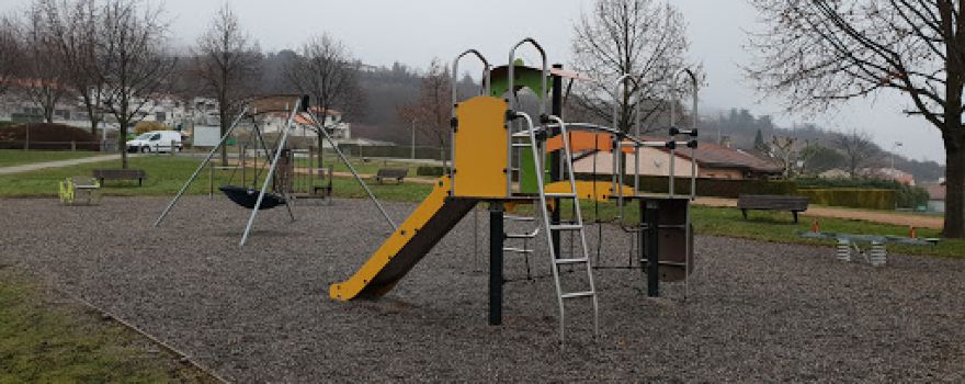 Aire de jeux De Veyre-Monton